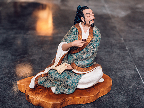 宇平人形